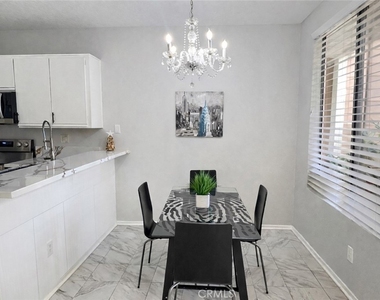 2456 Pleasant Way - Photo Thumbnail 5