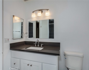 16231 Moorpark Street - Photo Thumbnail 17