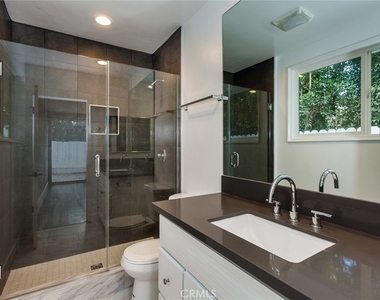 16231 Moorpark Street - Photo Thumbnail 16