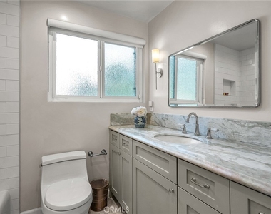 17152 Escalon - Photo Thumbnail 25