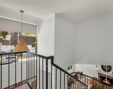 17152 Escalon - Photo Thumbnail 18