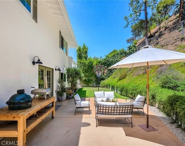 17152 Escalon - Photo Thumbnail 29