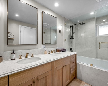 17152 Escalon - Photo Thumbnail 22