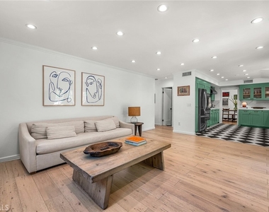 17152 Escalon - Photo Thumbnail 12
