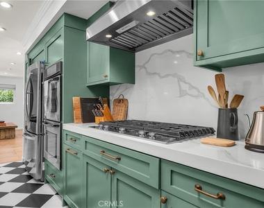 17152 Escalon - Photo Thumbnail 15