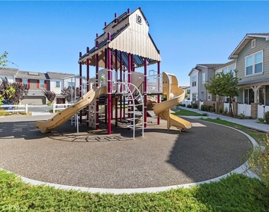 212 Red Brick - Photo Thumbnail 36
