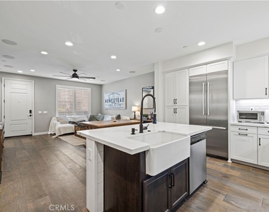212 Red Brick - Photo Thumbnail 6
