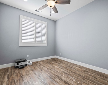 212 Red Brick - Photo Thumbnail 25