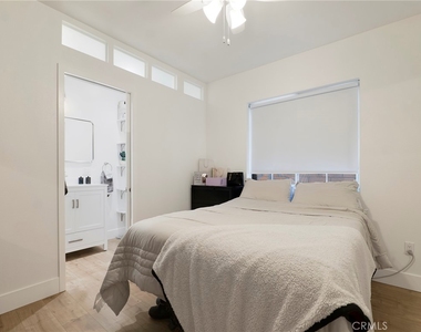 10018 Cozycroft Avenue - Photo Thumbnail 22