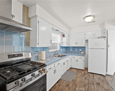 5324 8th Avenue - Photo Thumbnail 7