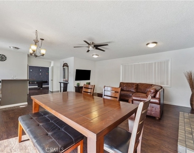 3649 Emerald Street - Photo Thumbnail 10