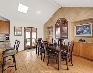 817 Monterey Boulevard - Photo Thumbnail 11