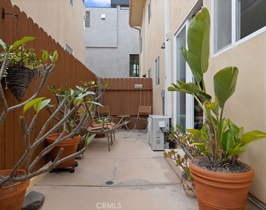 817 Monterey Boulevard - Photo Thumbnail 27