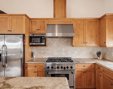817 Monterey Boulevard - Photo Thumbnail 13