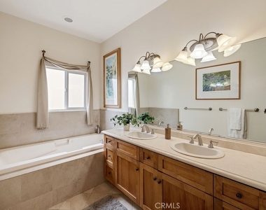 817 Monterey Boulevard - Photo Thumbnail 18
