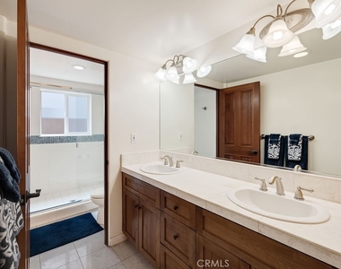 817 Monterey Boulevard - Photo Thumbnail 24