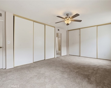 2242 Stonewood Court - Photo Thumbnail 11