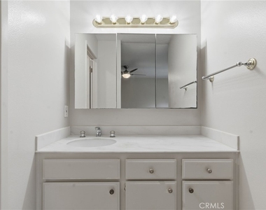 2242 Stonewood Court - Photo Thumbnail 15