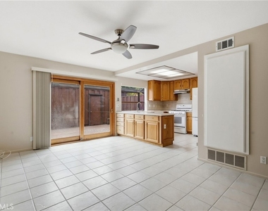 2242 Stonewood Court - Photo Thumbnail 6