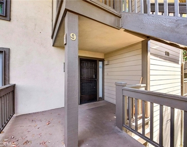 9 Madrona - Photo Thumbnail 28