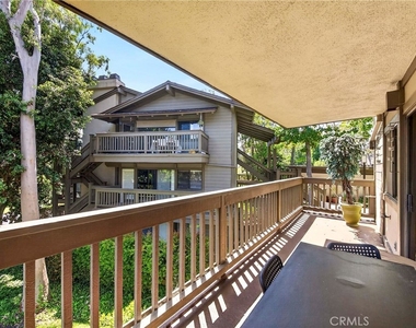 9 Madrona - Photo Thumbnail 25