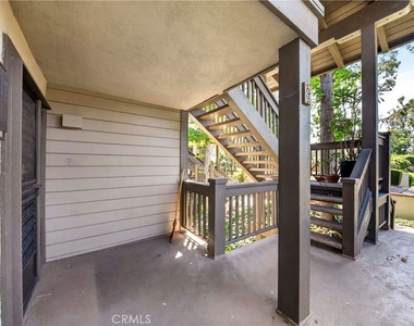 9 Madrona - Photo Thumbnail 27