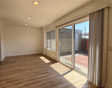 4646 Larwin Avenue - Photo Thumbnail 17