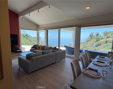 7 Southfield Drive - Photo Thumbnail 4