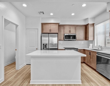 2618 Buckwheat Gln - Photo Thumbnail 7