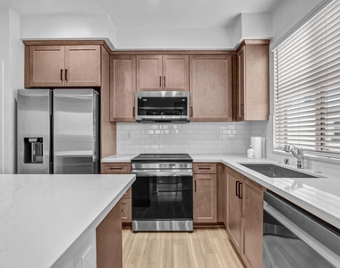 2618 Buckwheat Gln - Photo Thumbnail 8