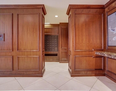 222 Monterey Road - Photo Thumbnail 9