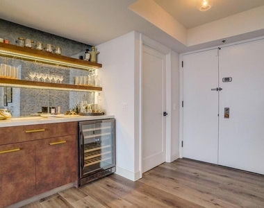 222 Monterey Road - Photo Thumbnail 14