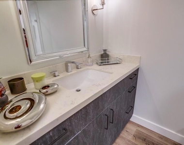 222 Monterey Road - Photo Thumbnail 31