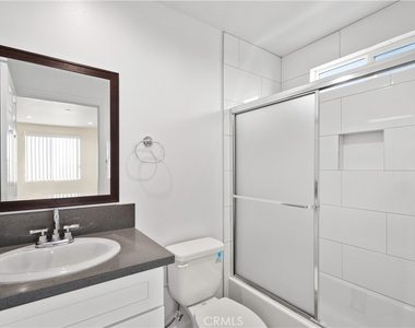1822 S Orchard Avenue - Photo Thumbnail 7
