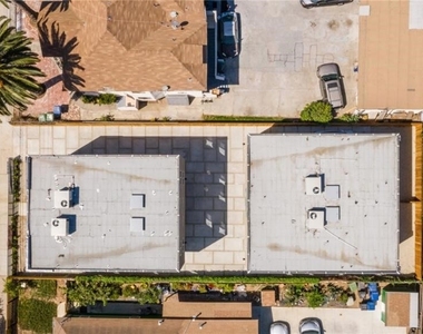 1822 S Orchard Avenue - Photo Thumbnail 15