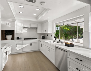 9882 Kings Canyon - Photo Thumbnail 10