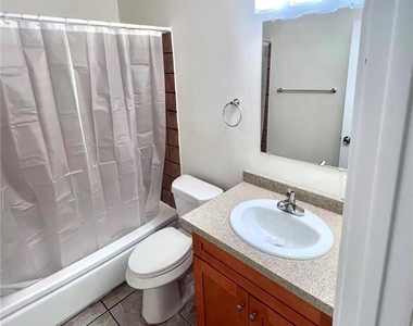4109 W 5th - Photo Thumbnail 7