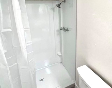 4109 W 5th - Photo Thumbnail 6