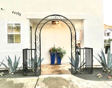445 Begonia Avenue - Photo Thumbnail 2
