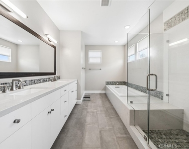 268 Palmer St - Photo Thumbnail 15
