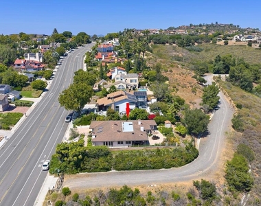 7118 El Fuerte Street - Photo Thumbnail 43