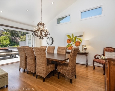 32161 E Nine Drive - Photo Thumbnail 4