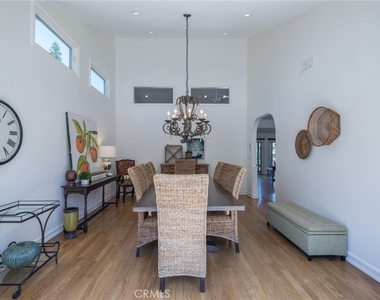 32161 E Nine Drive - Photo Thumbnail 5