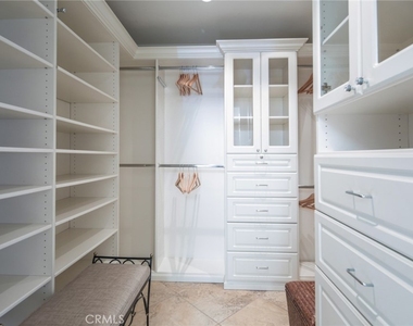 32161 E Nine Drive - Photo Thumbnail 17