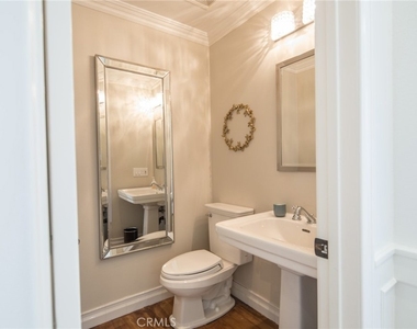 32161 E Nine Drive - Photo Thumbnail 14