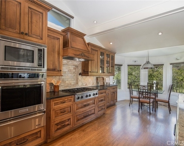 32161 E Nine Drive - Photo Thumbnail 11