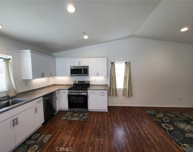 3445 E Ketring Court - Photo Thumbnail 7
