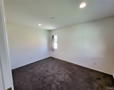 3445 E Ketring Court - Photo Thumbnail 11