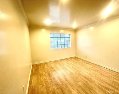 9356 19th Street - Photo Thumbnail 17