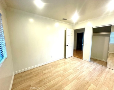 9356 19th Street - Photo Thumbnail 15